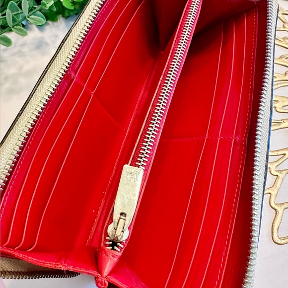 Christian Louboutin Panettone logo studs Zip Around Long Wallet - Picture 7 of 11